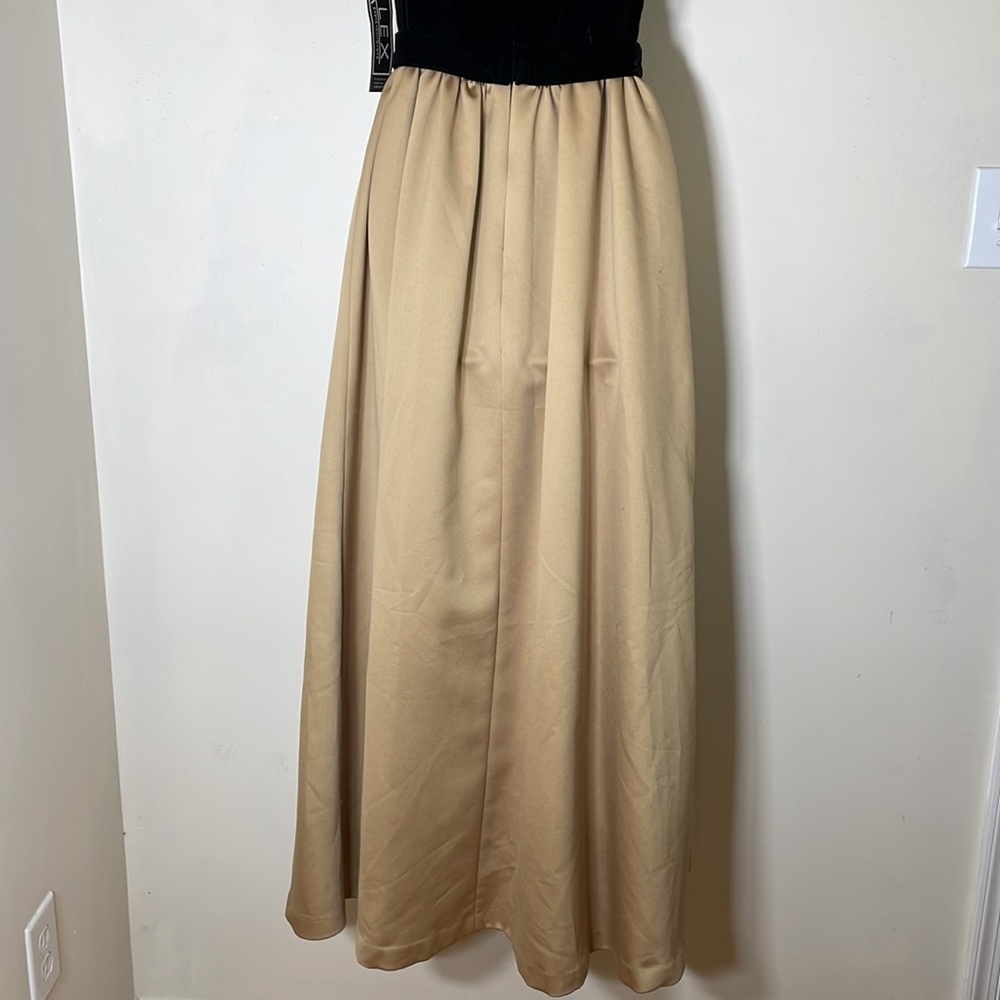 VTG Alex Evenings USA MADE Velvet & Satin Color Block Gown Maxi Dress. 4. NWT. - Picture 10 of 16